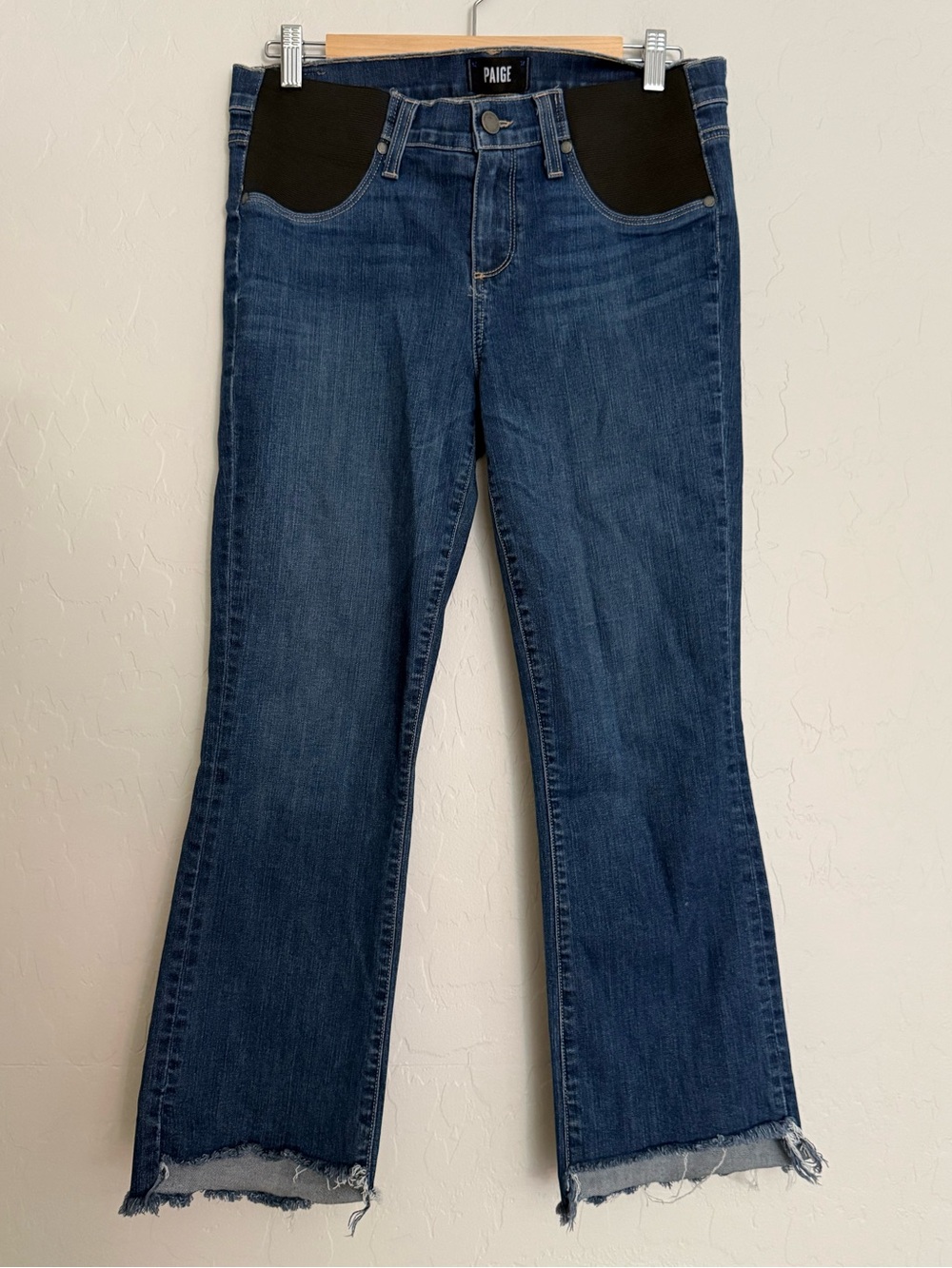 Paige Riley Crop Flare Maternity Jeans in Deena wash - Size 29